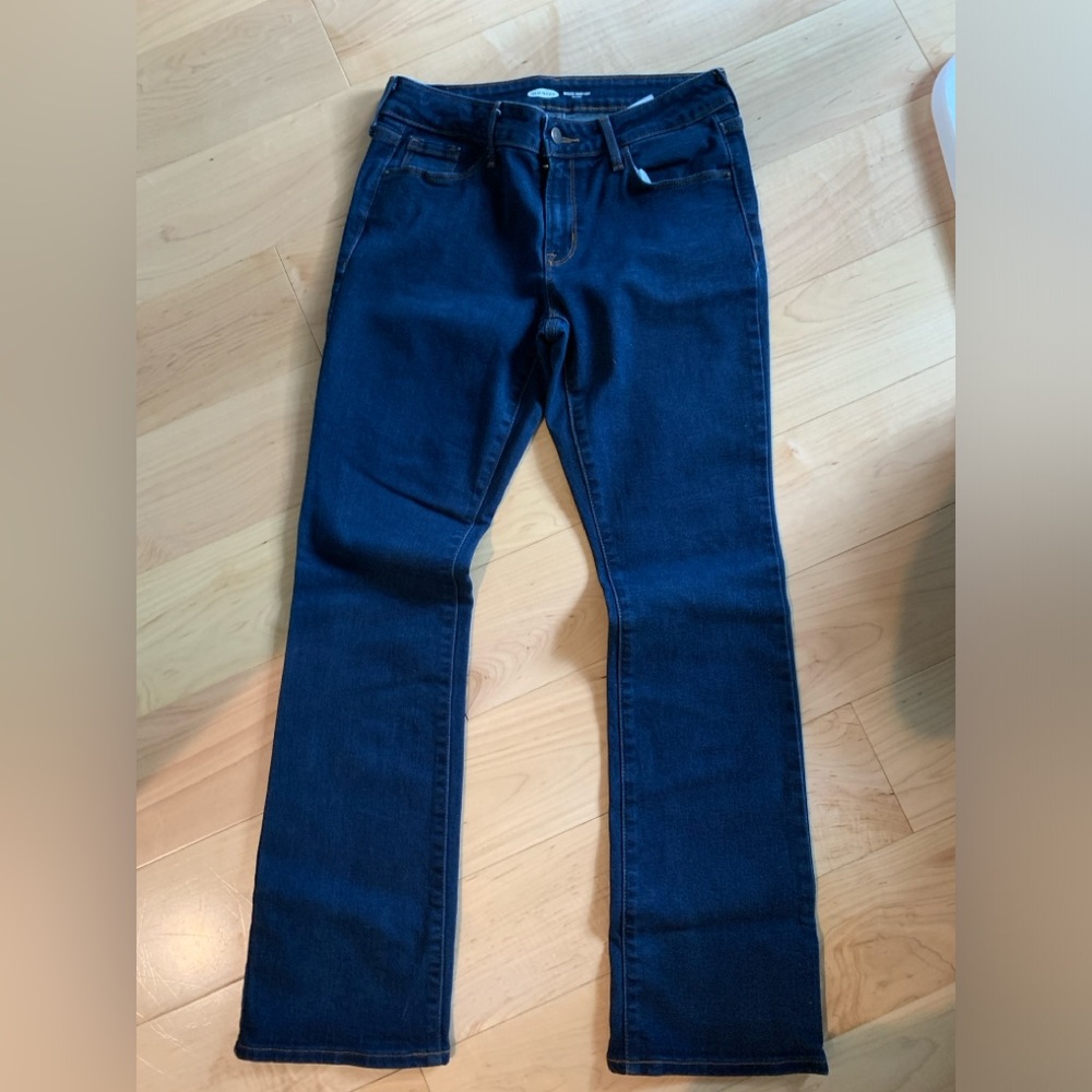 Old Navy Mid-Rise Kicker Bootcut Jean | Dark Blue 4P - Picture 2 of 8
